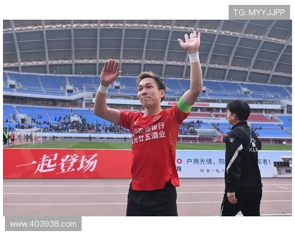 铁人新赛季大名单安以恩换7号