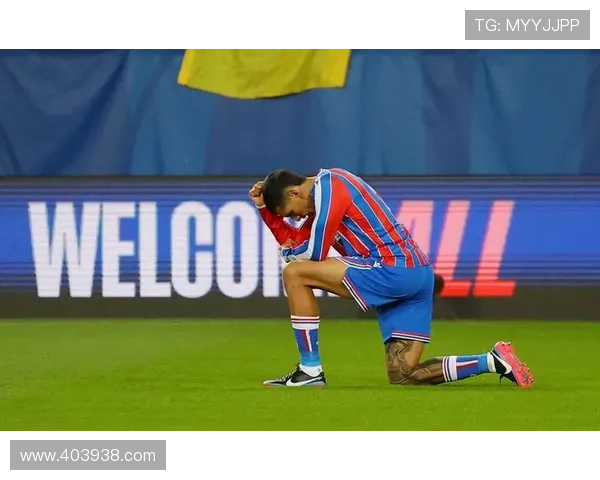 阿莫鲁索:帕里西右后卫不宜三中卫更稳